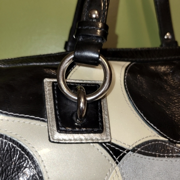 Vintage Coach Leather Handbag and Wrislet - Picture 6 of 16